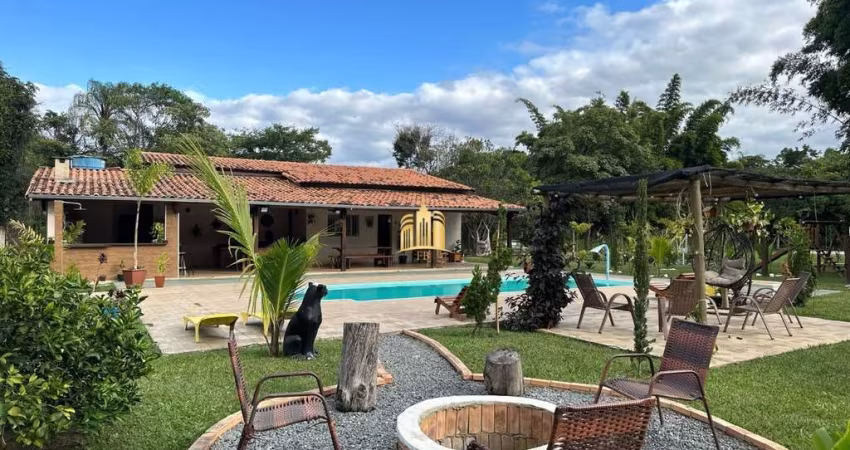 Sítio à Venda na Região de Andiroba ? 2.000m² com Casa e Lazer Completo