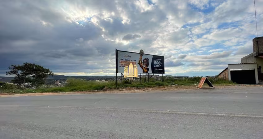 Lotes Comerciais à Venda Área Total de 1.300m², MG 432