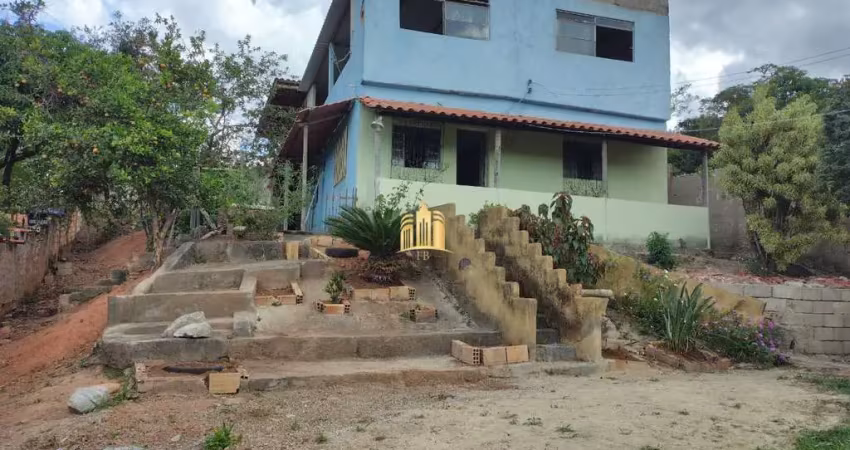 Chácara 870m² cidade jardim: 3 suítes, salão de festas, oportunidade
