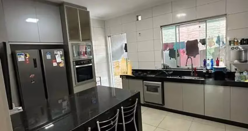 Casa de alto padrão 3 quartos suíte closet à venda no bairro monte verde em betim
