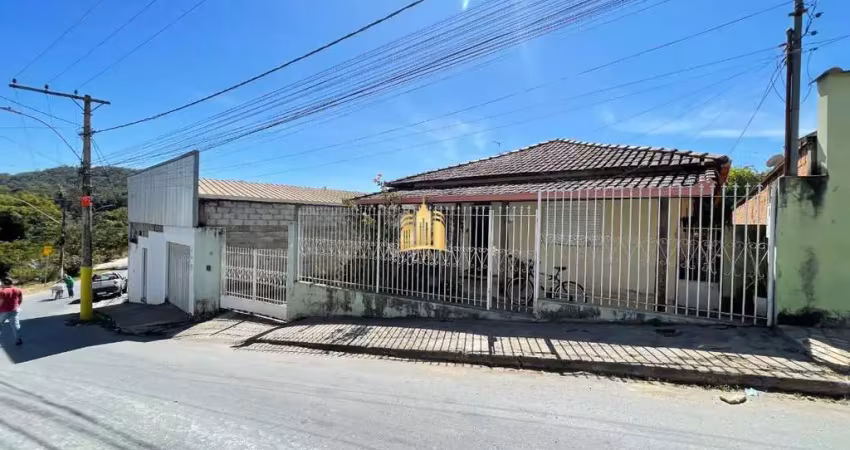 Casa 3 quartos centro esmeraldas ? lote 360m², habite-se ? r$ 400 mil