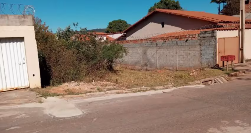 Lote no centro de farofa, 360m², escritura e registro água e luz,