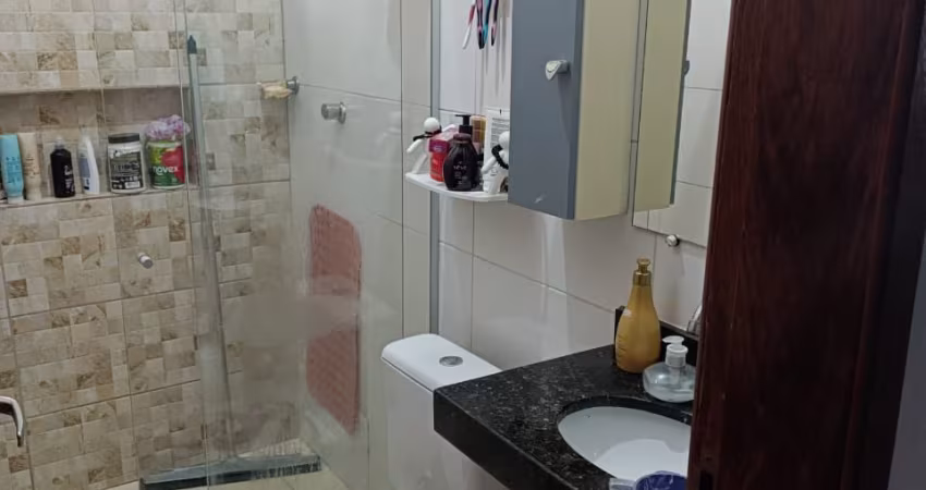 Casa Fernando Costa - Passa Financiamento Ótima oportunidade!  Passo financiamento desta casa, contrato de gaveta, com 90mil reais de entrada, com o saldo devedor de 111 mil reais, prestações de 680 r