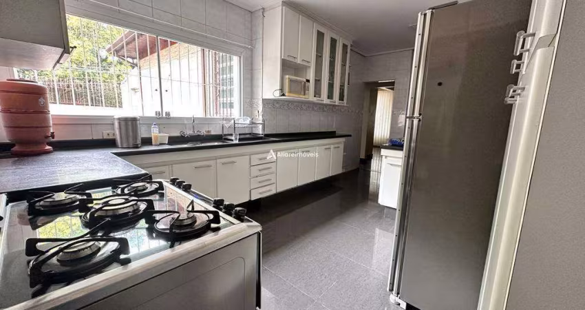 Casa c/ 3 quartos, 3 vagas, 158m², à venda no bairro Vila Libanesa, por 1.200.000,00