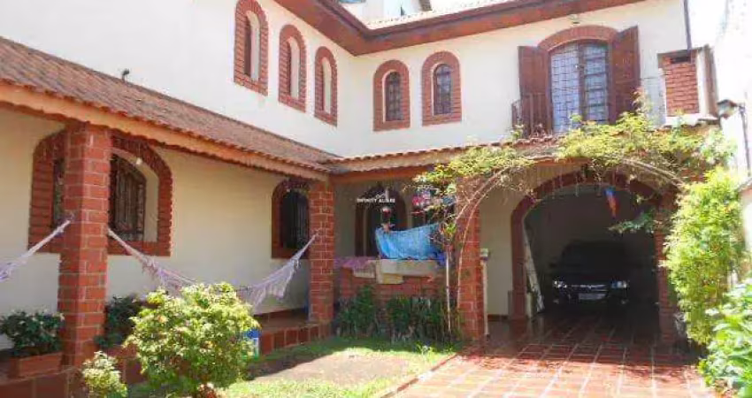 Casa c/ 4 quartos, 1 suíte e 4 vagas, 200m², à venda no bairro Vila Formosa, por 1.200.000,00
