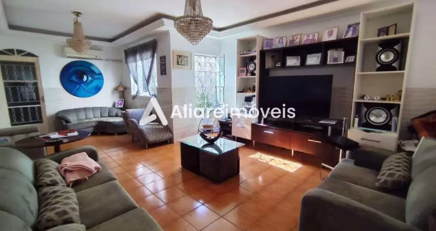 Casa c/ 3 quartos, 1 suíte e 2 vagas, 175m², à venda no bairro Alto da Mooca, por 880.000,00