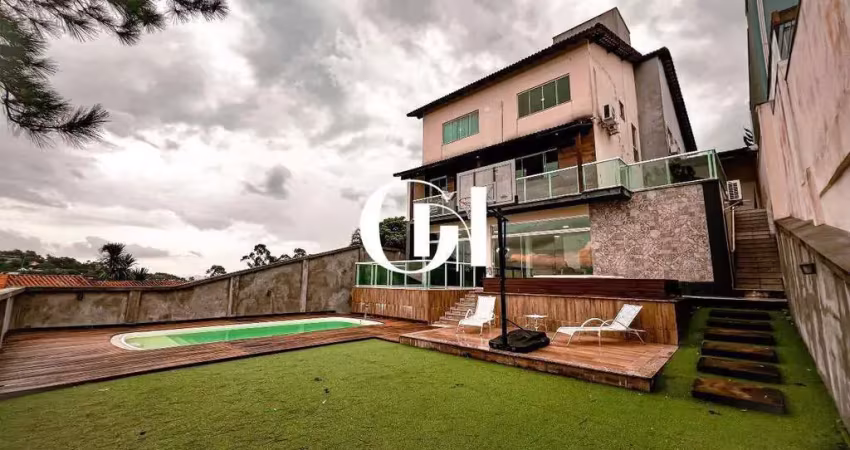 Casa à venda, 5 quartos, 4 suítes, 3 vagas, Spina Ville II - Juiz de Fora/MG