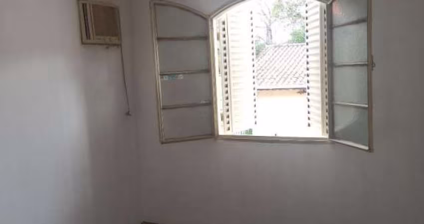 VENDO CASA + PONTO COMERCIAL JARDIM UIRA BOA LOCALIZAÇÃO, PROXIMO DO AEROPORTO.