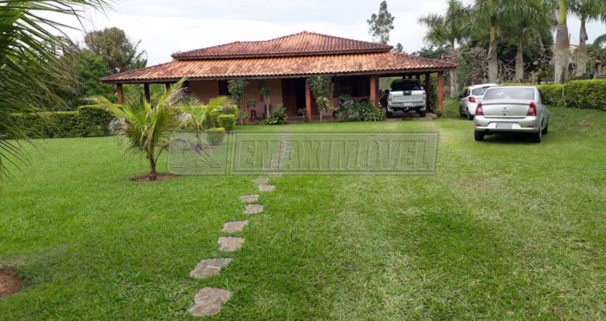 Casa em Bairros em Araçoiaba da Serra