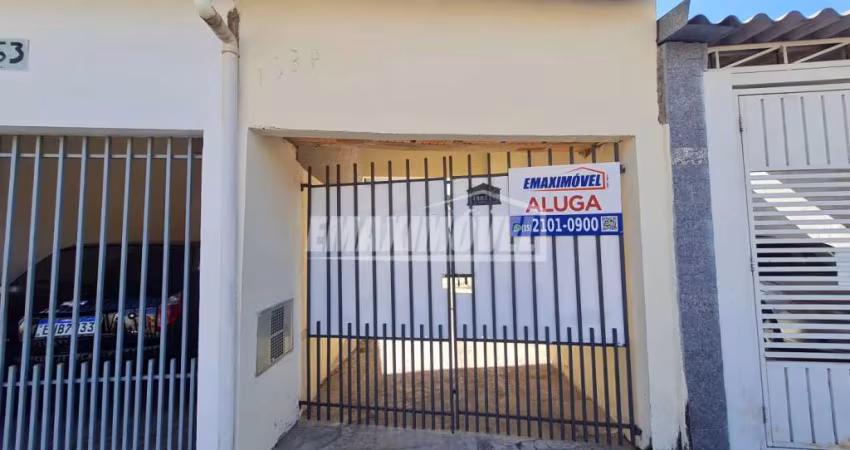Casa com 2 quartos e 3 vagas no Parque Vitória Régia