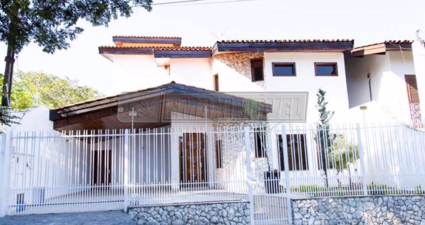 Casa com 4 Quartos sendo 3 Suítes e 2 com hidromassagem no Campolim
