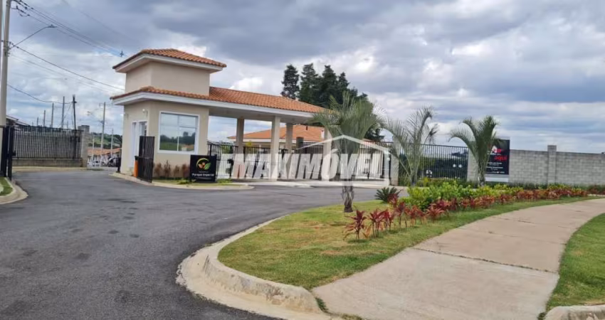 Casa com 2 Quartos e 2 vagas para locação - Ipanema do Meio