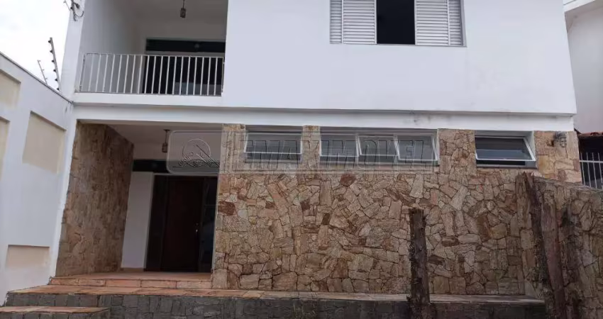Casa com 3 Quartos 1 Suíte, Quintal Amplo e 2 Vagas - Vila Trujillo