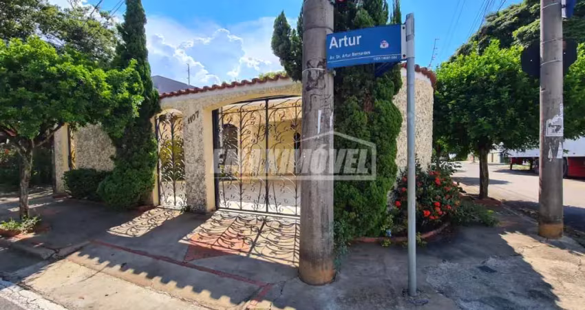 Casa com 3 quartos sendo 1 suíte na avenida doutos artur bernardes