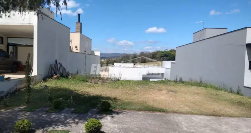 Terreno á venda de 300m² no condomínio aldeia da mata em votorantim-sp