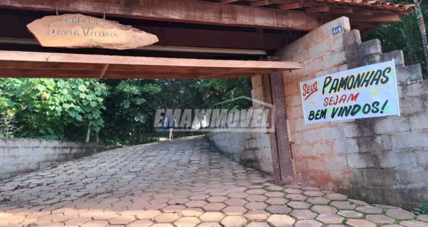 Chácara á venda com 3 quartos sendo 1 suíte no bananal em iperó-sp