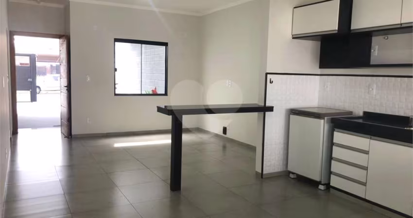 Casa com 3 quartos à venda em Vila Souto - SP