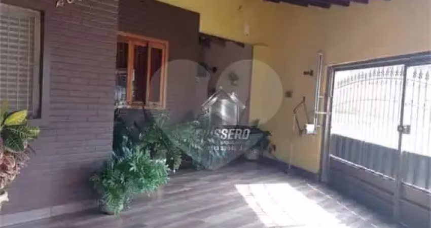 Casa com 3 quartos à venda na Pascoal Abiuzzi, Vila Giunta, Bauru