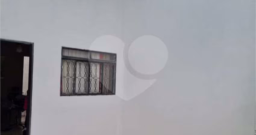 Casa com 2 quartos à venda em Parque Santa Edwiges - SP