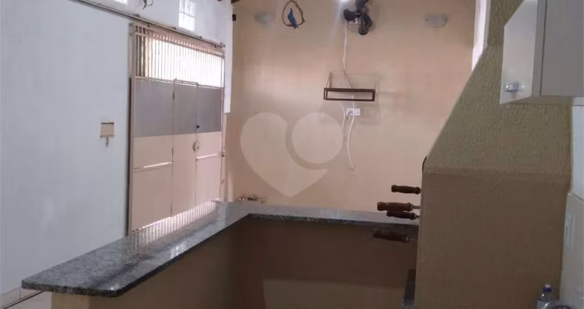 Casa com 3 quartos à venda em Jardim Petrópolis - SP