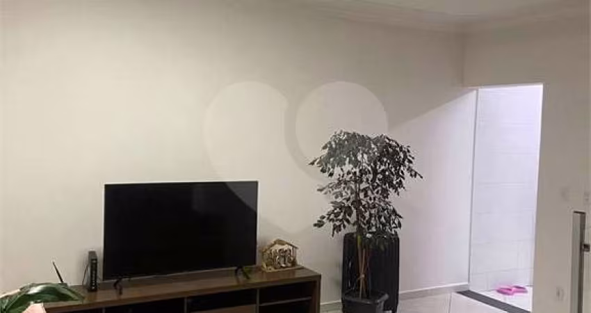 Sobrado com 3 quartos à venda em Vila Jardim Celina - SP