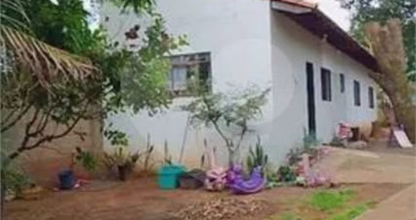 Casa com 2 quartos à venda em Chácaras Cornélia - SP