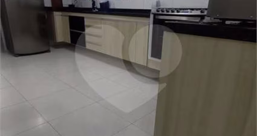 Casa com 3 quartos à venda em Centro - SP