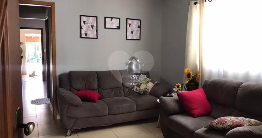 Casa com 3 quartos à venda na Prefeito Adelino Mendonça, Centro, Arealva