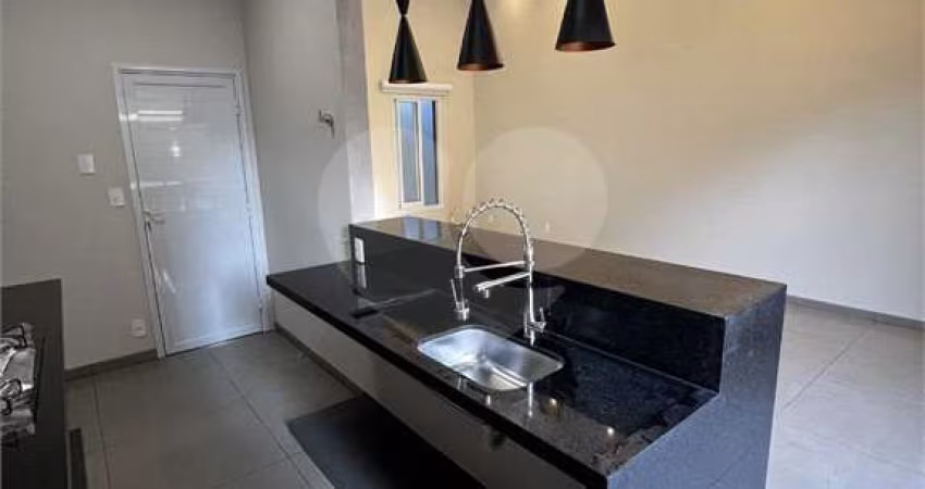Casa com 3 quartos à venda em Jardim Terra Branca - SP