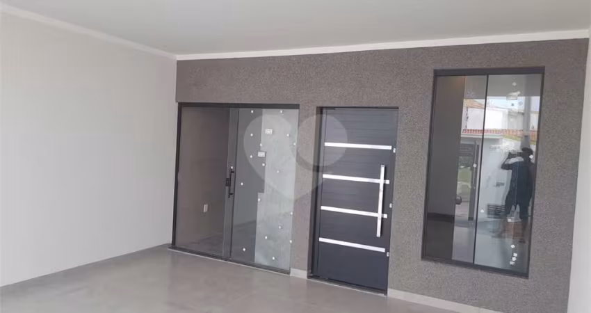Casa com 3 quartos à venda em Vila Souto - SP