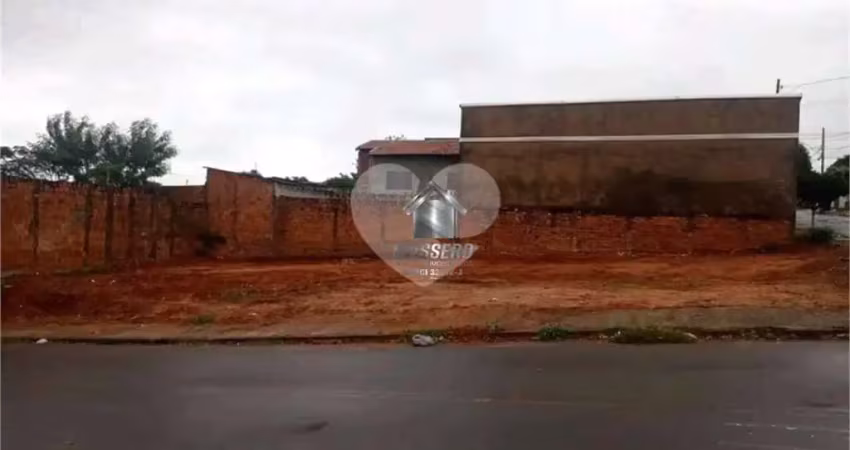 Terreno em condomínio fechado à venda na Julia Ribeiro Vecchi, Parque Jaraguá, Bauru