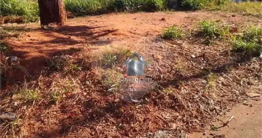 Terreno em condomínio fechado à venda na Joaquim Gomes De Faria, Jardim Ivone, Bauru