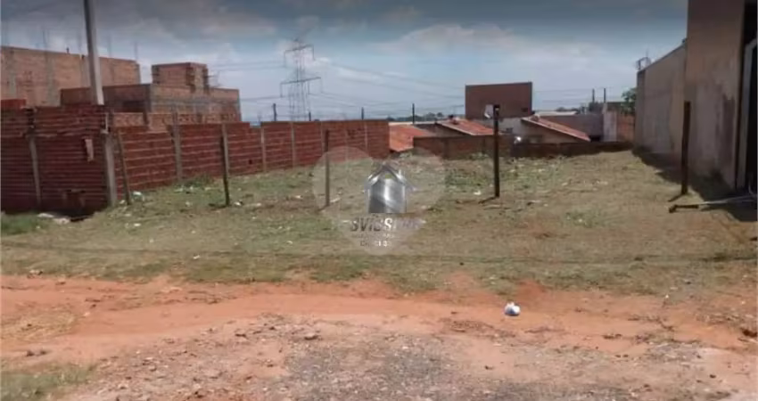 Terreno em condomínio fechado à venda na Maria Elfrida Hjertquist, Jardim Ivone, Bauru