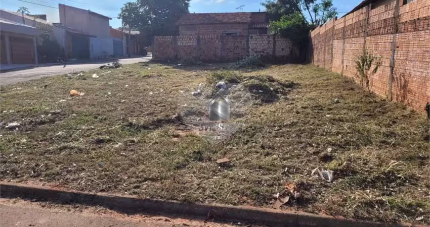 Terreno em condomínio fechado à venda na Nadir Martinelli, Jardim Chapadão, Bauru