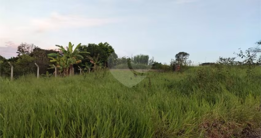 Terreno à venda em Vila Santa Maria - SP