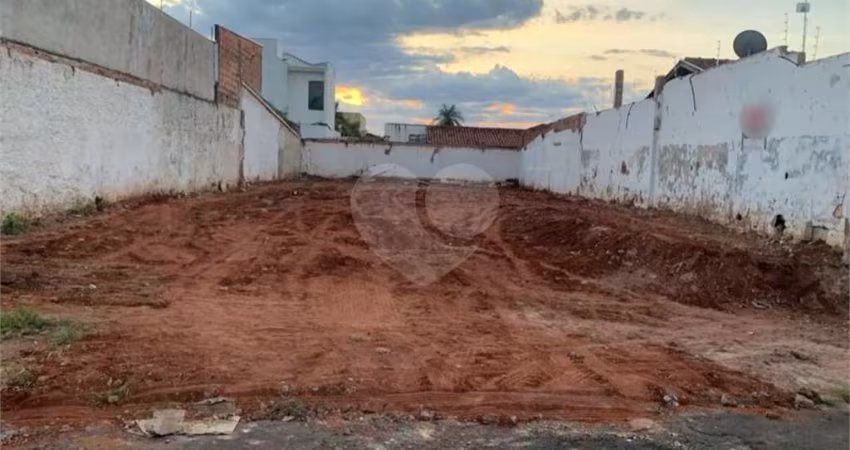 Terreno à venda em Vila Industrial - SP