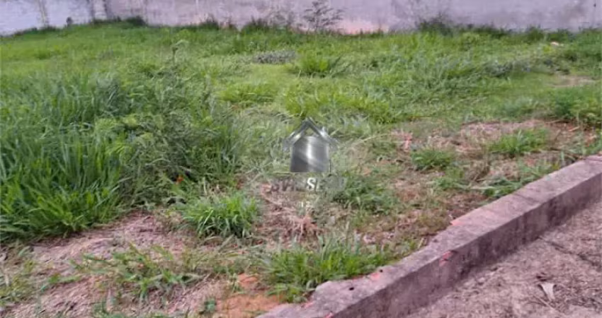 Terreno em condomínio fechado à venda na Rua Ricardo Pezzan, Quinta Ranieri, Bauru