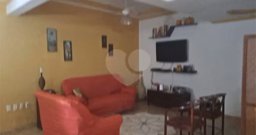 Casa com 4 quartos à venda em Núcleo Residencial Presidente Geisel - SP