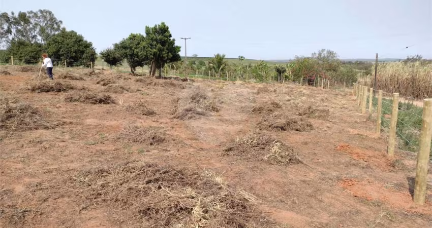 Terreno à venda em Centro - SP