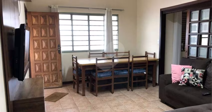 Sobrado com 3 quartos para locação em Vila Becheli - SP