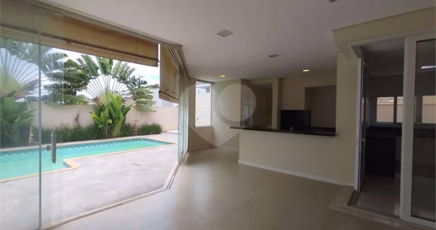 Condomínio com 4 quartos para locação em Residencial Villaggio Iii - SP