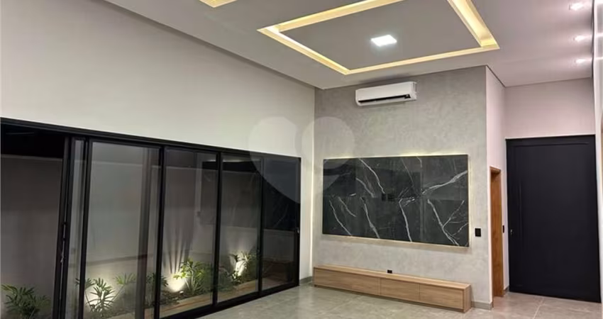 Condomínio com 3 quartos à venda em Residencial Villa De León - SP