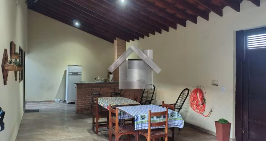 Casa com Àrea Gourmet no Parque Roosevelt