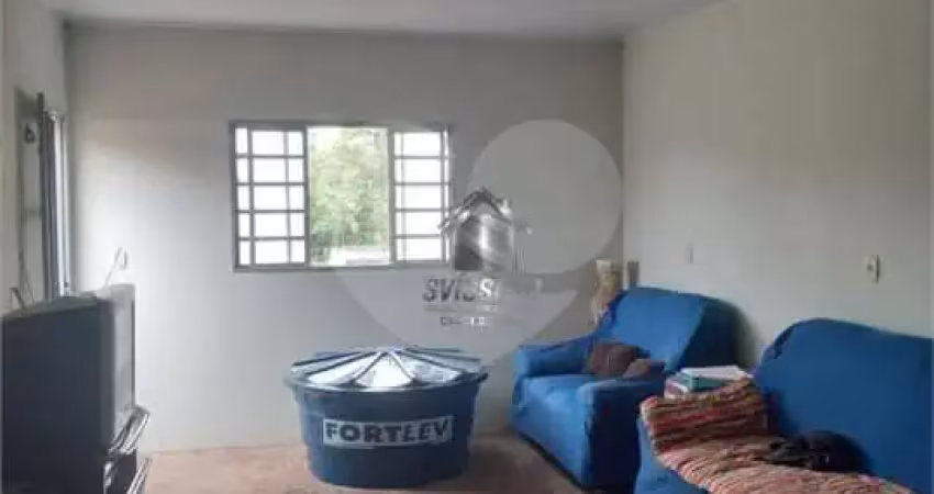 Casa com 1 quarto à venda na Félix Sanches Gomes, Jardim Terra Branca, Bauru