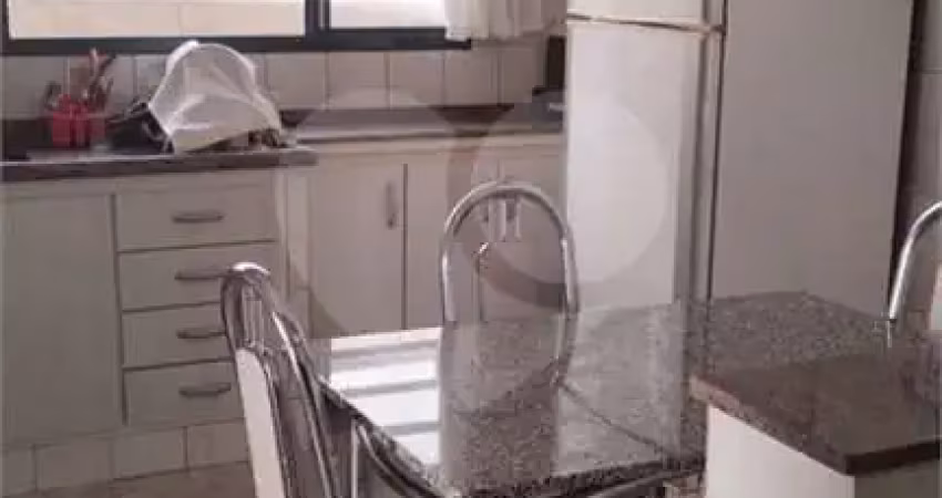Casa com 4 quartos à venda na Rua Paraná, Vila Coralina, Bauru