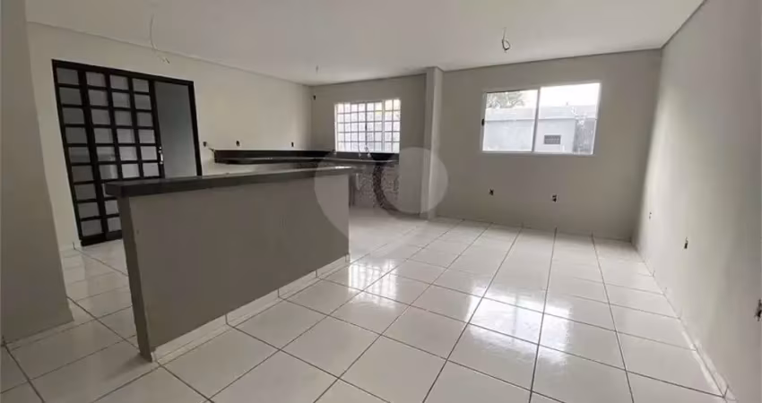 Casa com 3 quartos à venda na Rua Shigeo Matsumoto, Núcleo Habitacional Nobuji Nagasawa, Bauru