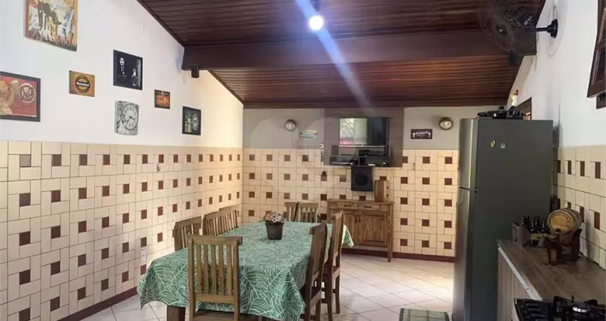 Casa com 3 quartos à venda na Rua Antônio Rebuá, Jardim Guadalajara, Bauru