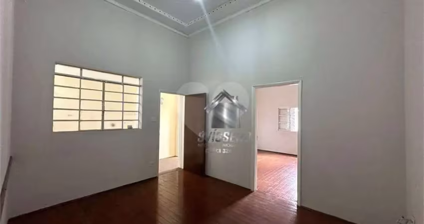 Casa com 3 quartos para alugar na Rua Sete de Setembro, Centro, Bauru