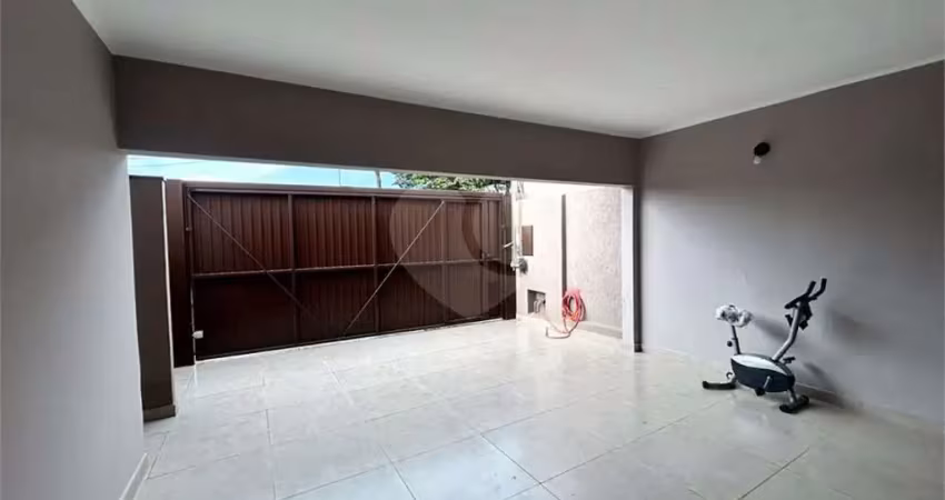 Casa com 3 quartos à venda na Rua Albino Tâmbara, Jardim Panorama, Bauru