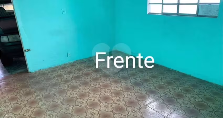 Casa com 2 quartos à venda na Rua Maninho Cardoso, Vila Popular, Bauru